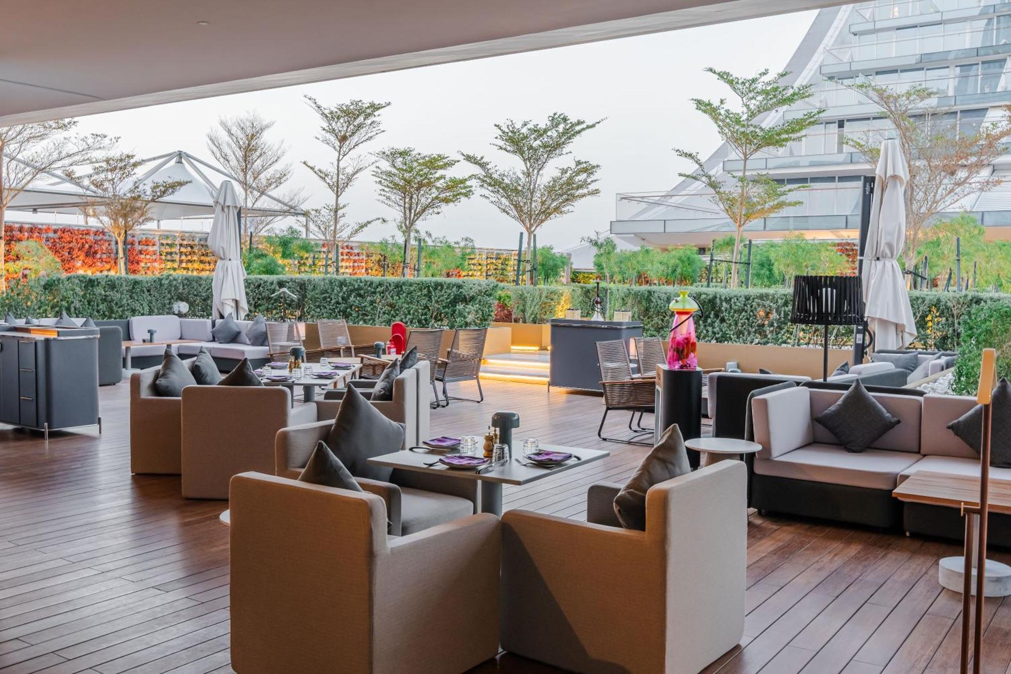 Fairmont Doha Ξενοδοχείο Lusail Εξωτερικό φωτογραφία The Park, Hyderabad